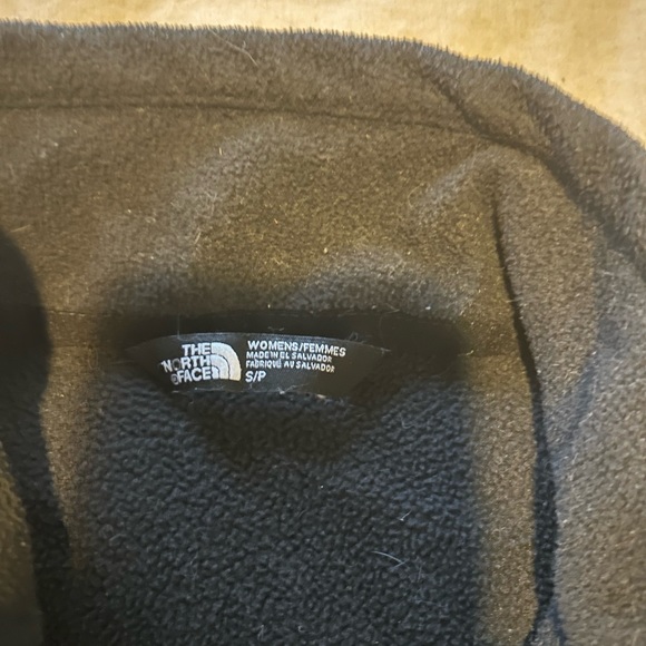 Fitted Northface fleece - Picture 3 of 4